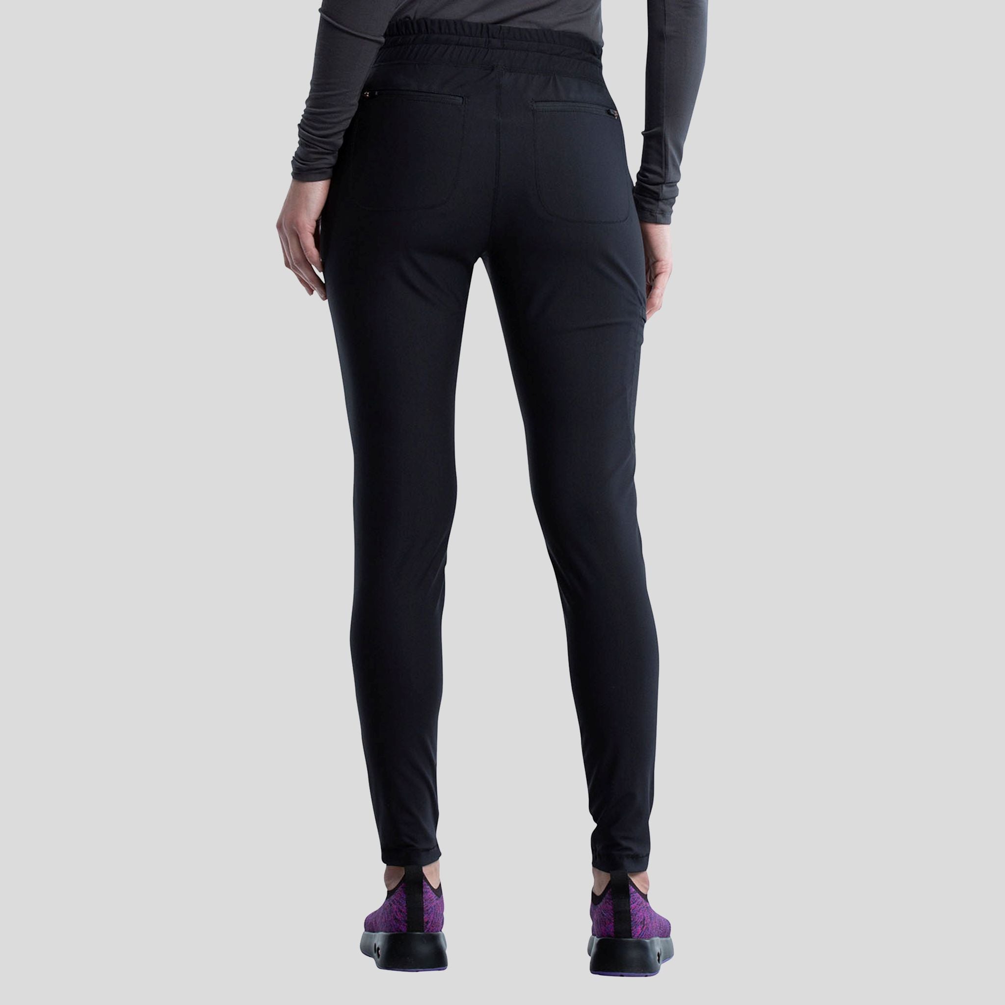 CHEROKEE_CK840_BLACK_BACK