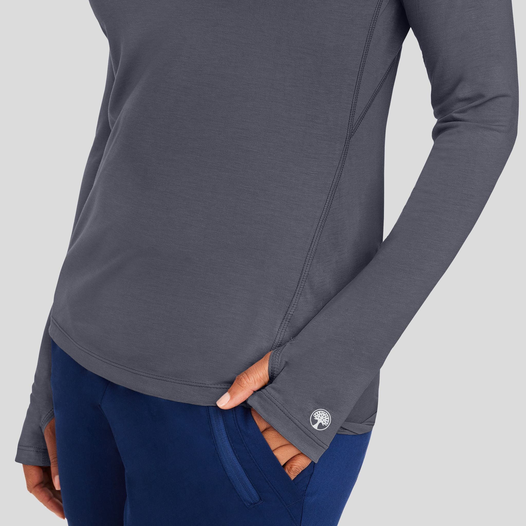 HealingHandsSoulfulScrubs_5051_heathergrey_detail